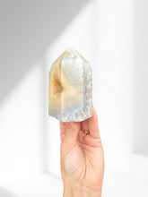 Load image into Gallery viewer, Agate Point 20