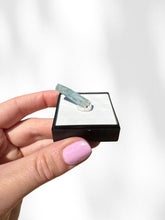 Load image into Gallery viewer, Aquamarine Specimen 01