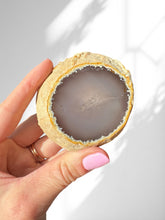 Load image into Gallery viewer, Agate Enhydro 11