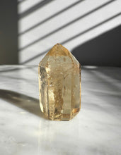 Load image into Gallery viewer, Citrine Point 42