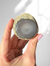 Load image into Gallery viewer, Agate Enhydro 38