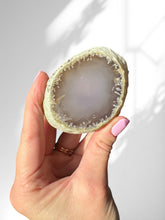 Load image into Gallery viewer, Agate Enhydro 42