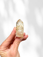 Load image into Gallery viewer, UV Reactive Phantom Amethyst Point 20