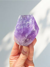 Load image into Gallery viewer, Amethyst Free Form 01