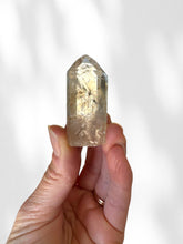 Load image into Gallery viewer, UV Reactive Phantom Amethyst Point 20