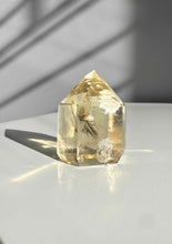 Load image into Gallery viewer, Citrine Point 37