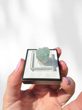 Load image into Gallery viewer, Aquamarine Specimen 05
