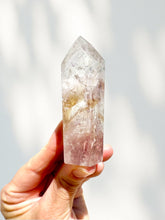 Load image into Gallery viewer, UV Reactive Phantom Amethyst Point 05