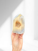 Load image into Gallery viewer, Agate Point 20