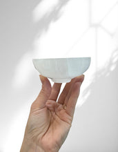 Load image into Gallery viewer, Selenite Charging Dish | small