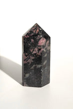 Load image into Gallery viewer, Rhodonite Point 03