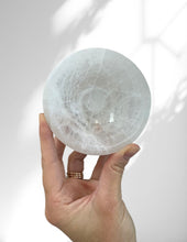 Load image into Gallery viewer, Selenite Charging Dish | small