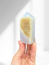 Load image into Gallery viewer, Agate Point 18
