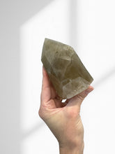 Load image into Gallery viewer, Citrine Tower 06