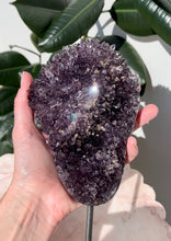Load image into Gallery viewer, Amethyst Druzy 06