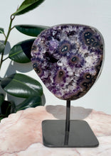 Load image into Gallery viewer, Amethyst Druzy 05