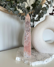 Load image into Gallery viewer, Pink Amethyst Point 08
