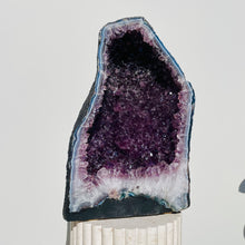 Load image into Gallery viewer, Amethyst Geode | 37.62 kg