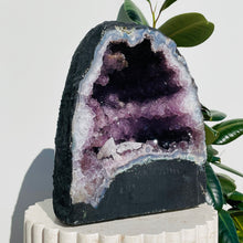 Load image into Gallery viewer, Amethyst Geode | 14.37 kg