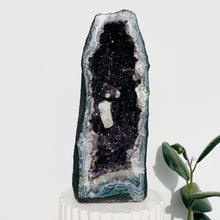 Load image into Gallery viewer, Amethyst Geode | 23.56 kg