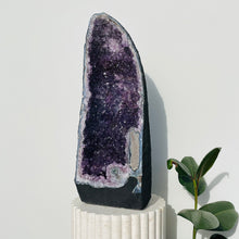 Load image into Gallery viewer, Amethyst Geode | 25.56 kg