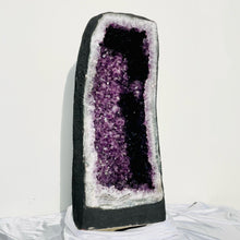 Load image into Gallery viewer, Amethyst Geode | 183 kg