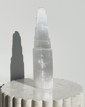 Load image into Gallery viewer, Selenite Towers