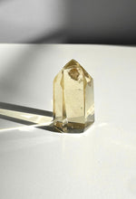 Load image into Gallery viewer, Citrine Point 31
