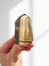 Load image into Gallery viewer, Smokey Quartz Point 12
