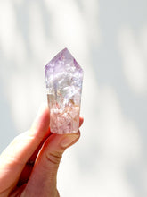 Load image into Gallery viewer, UV Reactive Phantom Amethyst Point 16
