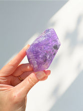 Load image into Gallery viewer, Amethyst Free Form 05

