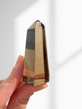 Load image into Gallery viewer, Smokey Quartz Point 11
