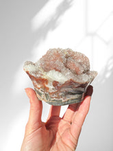 Load image into Gallery viewer, Amethyst Cupcake 17
