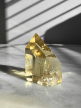 Load image into Gallery viewer, Citrine Point 48
