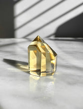 Load image into Gallery viewer, Citrine Point 46
