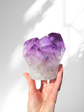 Load image into Gallery viewer, Amethyst Cupcake 14
