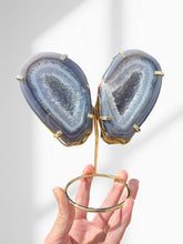 Load image into Gallery viewer, Agate Geode Wings on Stand 04
