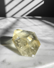 Load image into Gallery viewer, Citrine Point 50
