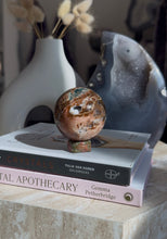 Load image into Gallery viewer, Unakite Sphere Stand

