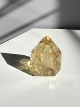 Load image into Gallery viewer, Citrine Point 22
