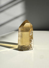 Load image into Gallery viewer, Citrine Point 34
