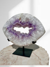 Load image into Gallery viewer, Amethyst Pointed Oval Druzy 24
