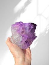 Load image into Gallery viewer, Amethyst Cupcake 14
