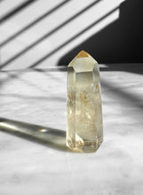 Load image into Gallery viewer, Citrine Point 43
