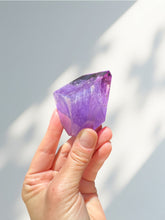 Load image into Gallery viewer, Amethyst Free Form 04
