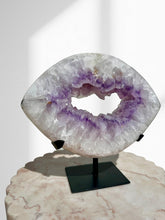 Load image into Gallery viewer, Amethyst Pointed Oval Druzy 24
