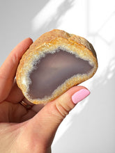 Load image into Gallery viewer, Agate Enhydro 41
