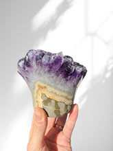 Load image into Gallery viewer, Amethyst Cupcake 15
