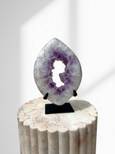 Load image into Gallery viewer, Amethyst Pointed Oval Druzy 23

