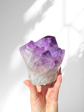 Load image into Gallery viewer, Amethyst Cupcake 14

